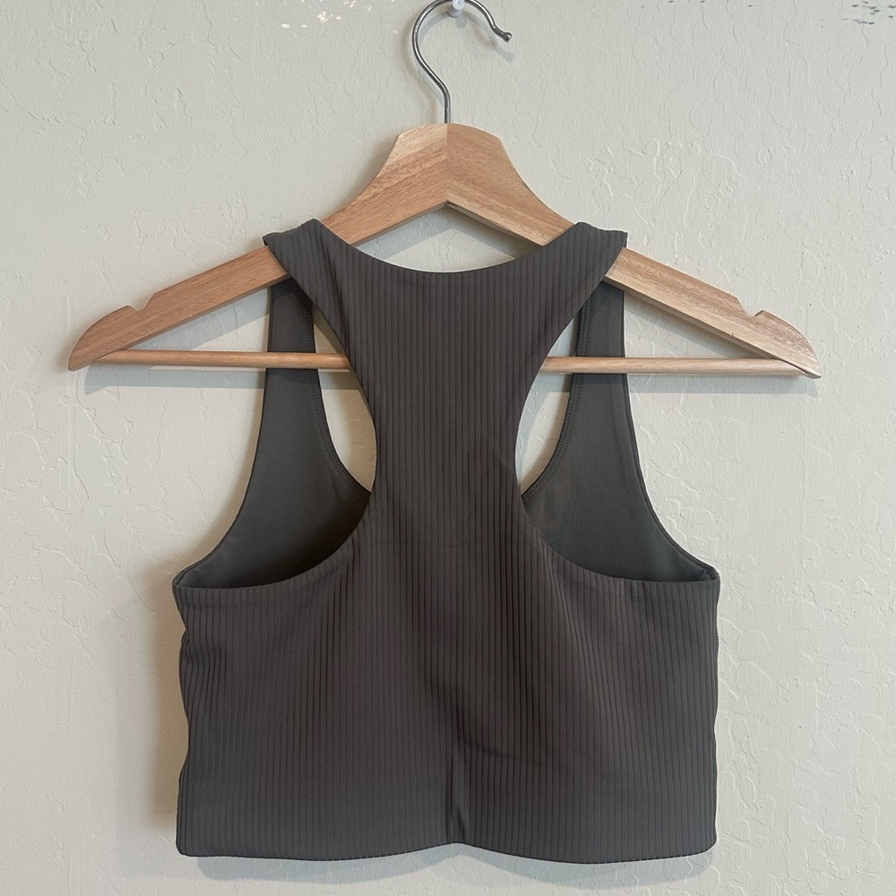 Girlfriend Collective Ribbed Workout Set - Picture 6 of 8